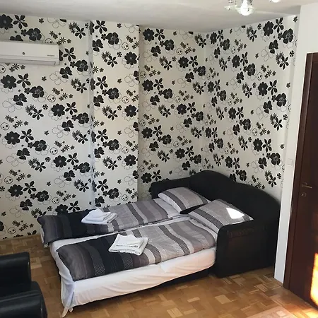 Апартаменты Lovely *